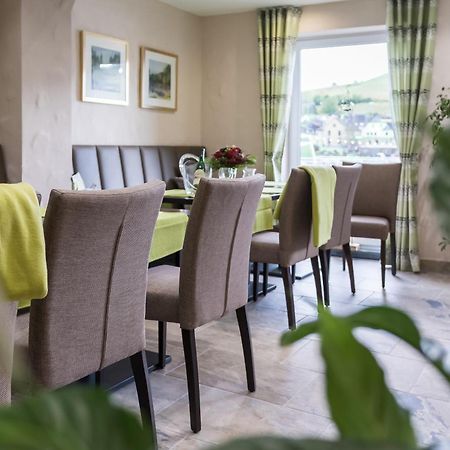 Mayer'S Weinhotel Zell Eksteriør billede