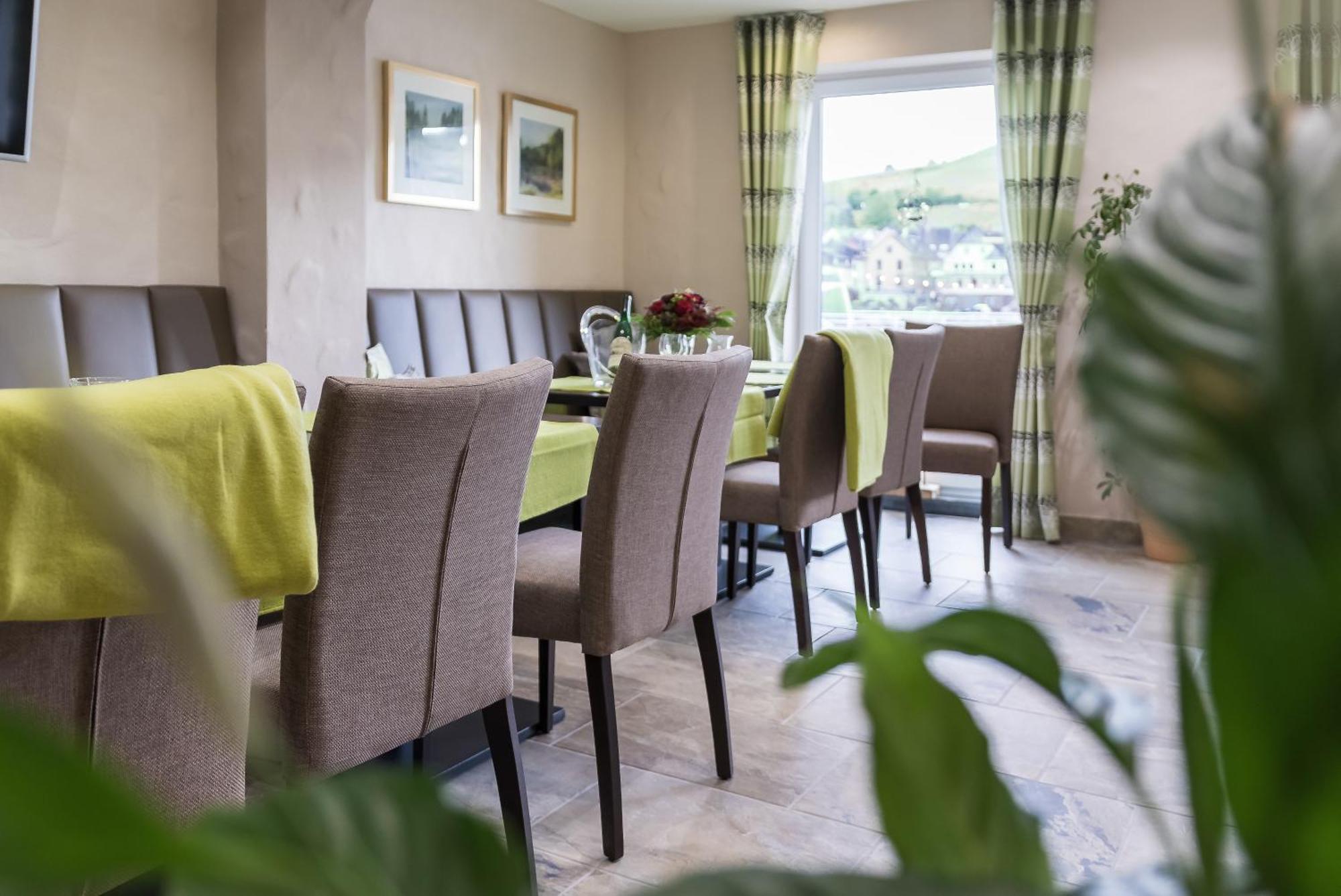 Mayer'S Weinhotel Zell Eksteriør billede